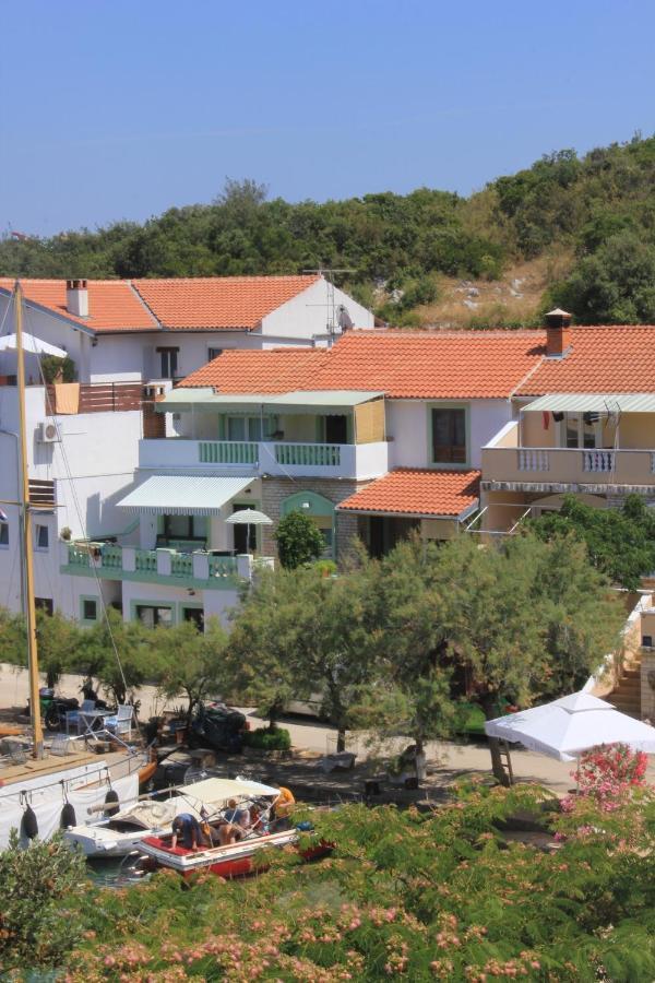 Apartments And Rooms By The Sea Zaglav, Dugi Otok - 8170 Sali Buitenkant foto