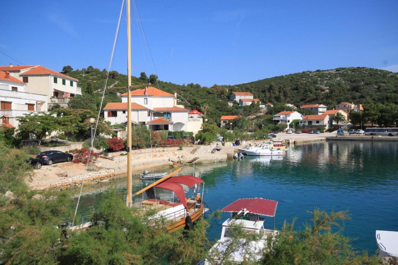 Apartments And Rooms By The Sea Zaglav, Dugi Otok - 8170 Sali Buitenkant foto